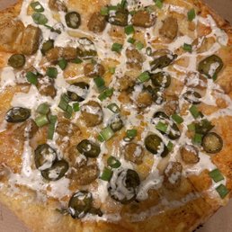 Large vegan buffalo chicken pizza with jalapeños Large vegan buffalo chicken pizza with jalapeños