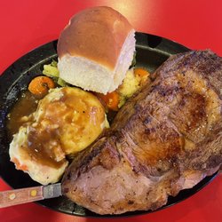 Rory's Diner - Prime Rib Dinner: 10oz Prime Rib, Mashed Potatoes/Gravy, Veggies, and Roll