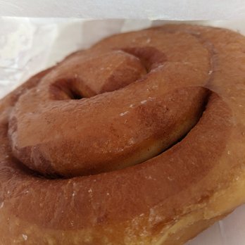HiHi Donuts - XL Cinnamon Roll - Donuts Near Me - Phoenix, Arizona