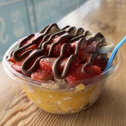 Playa Bowls - Nutella Mango Bowl