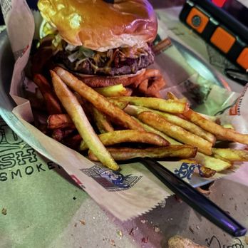 River City Cafe - Big ol' juicy burger - American Near Me - Myrtle Beach, South Carolina River City Cafe - Big ol' juicy burger - American Near Me - Myrtle Beach, South Carolina