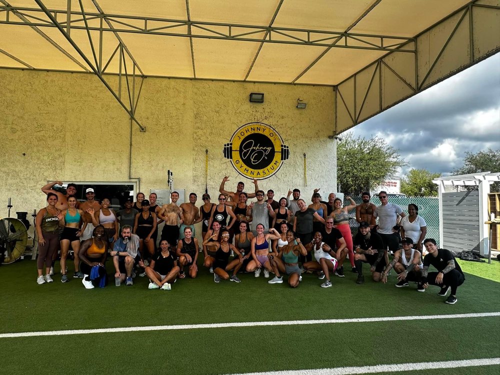 Johnny O's Gymnasium Logo