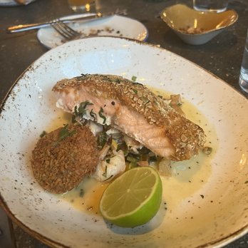 Green Pig Bistro - New American Near Me - Arlington, Virginia