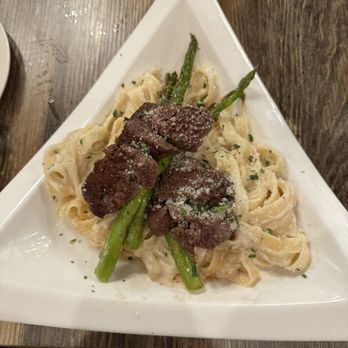 Casa Di Francesca's - Fettuccine Tenderloin - Italian Near Me - Buffalo, New York