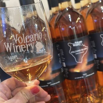 Volcano Winery - Volcano white - Wineries Near Me - Volcano, Hawaii