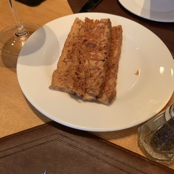 Park West Tavern - Complimentary cheese flatbread - New American Near Me - Ridgewood, New Jersey Park West Tavern - Complimentary cheese flatbread - New American Near Me - Ridgewood, New Jersey