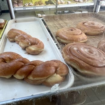 Turner Donut Shop - Donuts Near Me - Bradenton, Florida