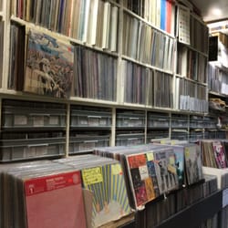 Oldies Shop - Die Fülle des Oldies Shop ist ungeheuerlich massiv!