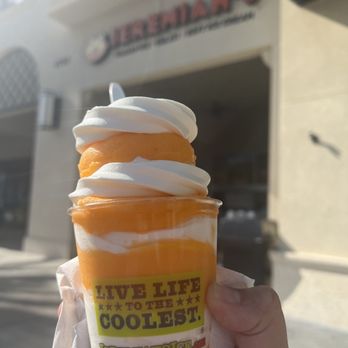 Jeremiah's Italian Ice - Orange Slush with Vanilla Gelati - Medium - Ice Cream & Frozen Yogurt Near Me - Windermere, Florida Jeremiah's Italian Ice - Orange Slush with Vanilla Gelati - Medium - Ice Cream & Frozen Yogurt Near Me - Windermere, Florida