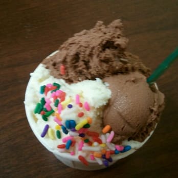 Sweet Berry - Birthday cake and chocolate gelato - Ice Cream & Frozen Yogurt Near Me - Fairfax, Virginia Sweet Berry - Birthday cake and chocolate gelato - Ice Cream & Frozen Yogurt Near Me - Fairfax, Virginia