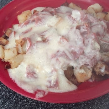 Wimpy & Dee's Diner - S.O.S. (on potatoes) *half order - Breakfast & Brunch Near Me - Honey Brook, Pennsylvania Wimpy & Dee's Diner - S.O.S. (on potatoes) *half order - Breakfast & Brunch Near Me - Honey Brook, Pennsylvania