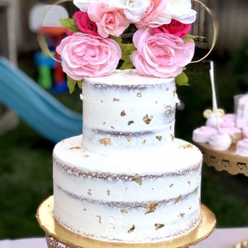 Sugar Trip LA - Bohemian floral Minnie cake! Oreo on the bottom tier and strawberry shortcake on the top. - Desserts Near Me