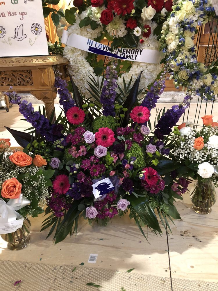 CANADIANA FLOWERS Updated October 2024 3087 Kingston Road