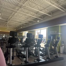 LA Fitness - Cardio afternoon not too busy