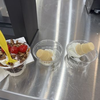 Andy's Frozen Custard - Ice Cream & Frozen Yogurt Near Me - Chicago, Illinois