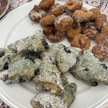 Harris Family Farm - Lavender Donuts and Blueberry Scones - Christmas Trees Near Me - Pollock Pines, California Harris Family Farm - Lavender Donuts and Blueberry Scones - Christmas Trees Near Me - Pollock Pines, California