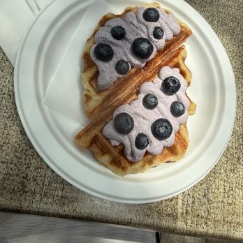 Cafe Du Bliss - Blueberry Croffle - Cafes Near Me - Austin, Texas Cafe Du Bliss - Blueberry Croffle - Cafes Near Me - Austin, Texas