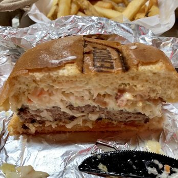 Los Verdes - Carne Hamburger - Colombian Near Me - Miami, Florida