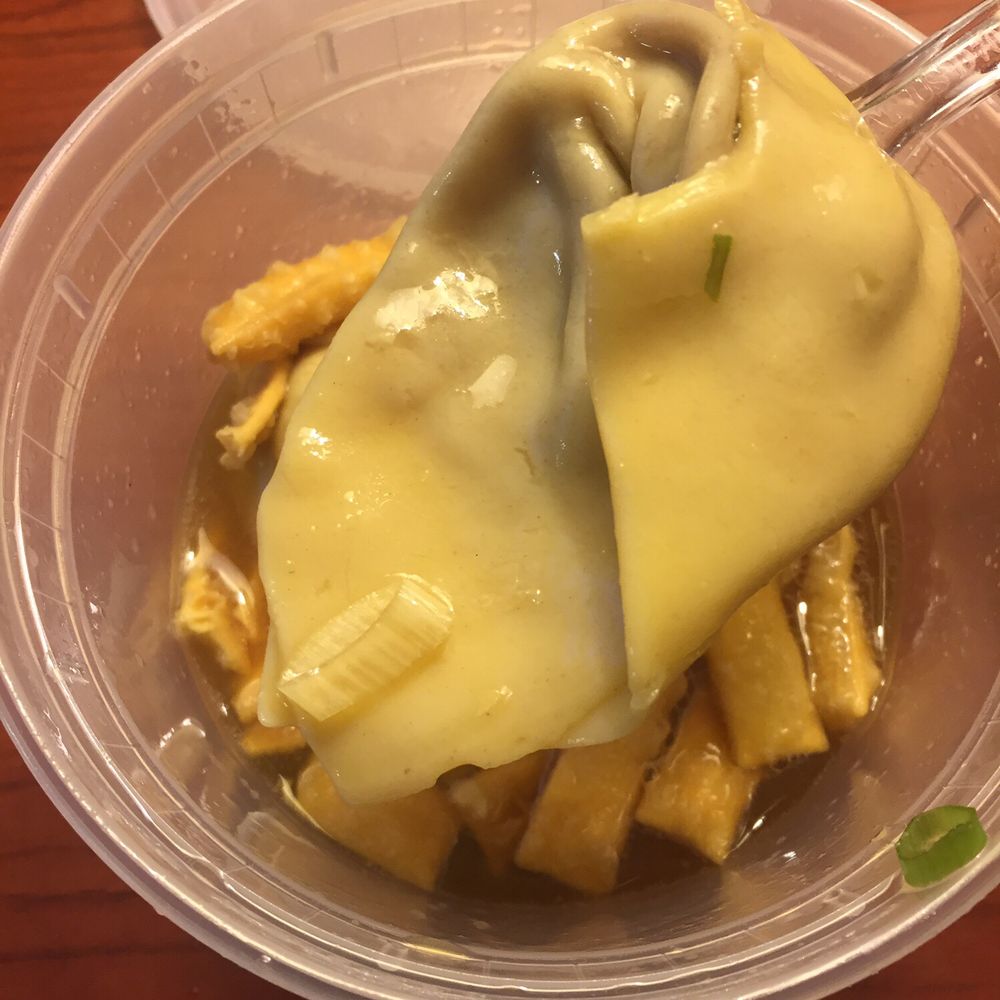 Great Wall - A pint of WonTon soup comes with "5" wontons, full with filling and a sauce inside, kind of like a soup dumpling. - Chinese Near Me - Jacksonville, North Carolina