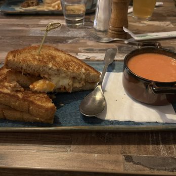 Copper Dog - Lobster grilled cheese - Pizza Near Me - Wildwood, New Jersey Copper Dog - Lobster grilled cheese - Pizza Near Me - Wildwood, New Jersey