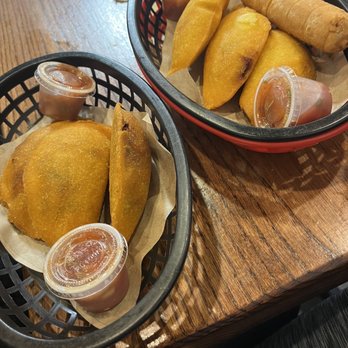 Arepas Pues - Empanadas & tequenos - Venezuelan Near Me - Silver Spring, Maryland