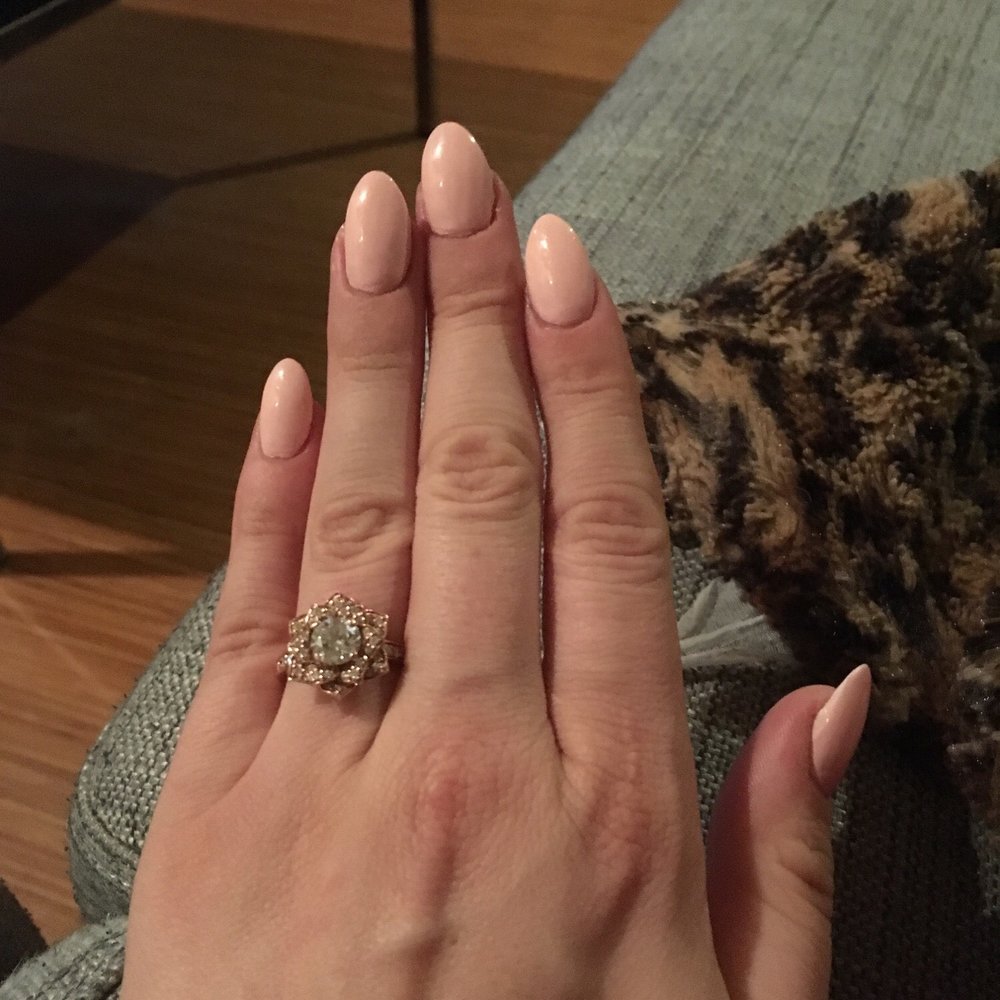Blue Harbor Nails and Spa - Nail Salons Near Me - Shoreline, Washington