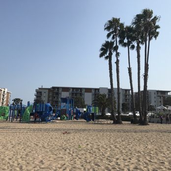 Mother's Beach - Beach Equipment Rentals Near Me - Marina del Rey, California Mother's Beach - Beach Equipment Rentals Near Me - Marina del Rey, California