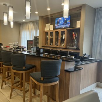 Holiday Inn Augusta West I-20 - Hotel bar - Hotels Near Me - Augusta, Georgia Holiday Inn Augusta West I-20 - Hotel bar - Hotels Near Me - Augusta, Georgia