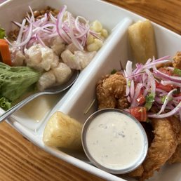 Fried fish and ceviche together.