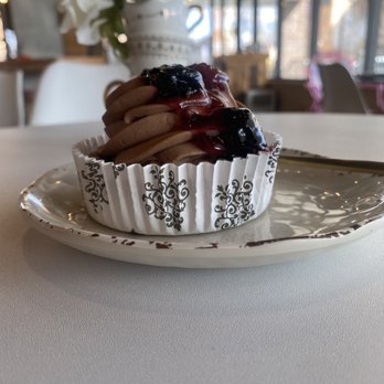 The Bubbly Tart - Chocolate cherry cheesecake - Desserts Near Me - Omaha, Nebraska The Bubbly Tart - Chocolate cherry cheesecake - Desserts Near Me - Omaha, Nebraska