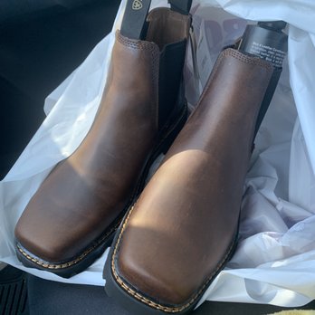 Boot Barn - ARIAT Boots - Shoe Stores Near Me - Orange, California