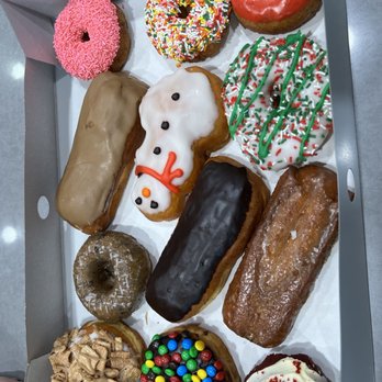 Randy's Donuts - Donuts Near Me - Burbank, California Randy's Donuts - Donuts Near Me - Burbank, California