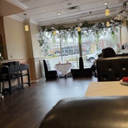 BayLeaf Redefined Indian Cuisine - Decor