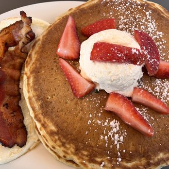 Eggs Up Grill - Strawberry Cheesecake Pancakes - Breakfast & Brunch Near Me - Winter Garden, Florida