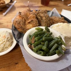 Brau Haus - Fried chicken mash potatoes slaw green beans and mash potato's 5 pieces including back that has no meat.