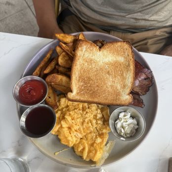 OEB Breakfast - Langley - Breakfast & Brunch Near Me - Langley, British Columbia OEB Breakfast - Langley - Breakfast & Brunch Near Me - Langley, British Columbia