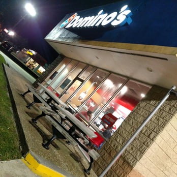 Domino's Pizza - the outside of a restaurant at night - Pizza Near Me - Chalemette, Louisiana Domino's Pizza - the outside of a restaurant at night - Pizza Near Me - Chalemette, Louisiana