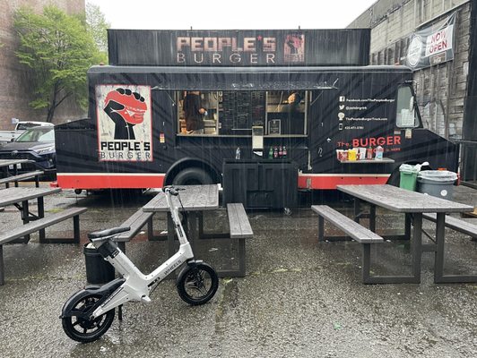 The People’s Burger by null