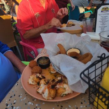 Jack Willie's Bar - Bars Near Me - Oldsmar, Florida