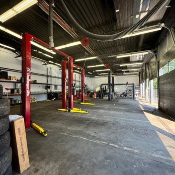 Reco Auto Garage - Auto Repair Near Me - Tewksbury, Massachusetts Reco Auto Garage - Auto Repair Near Me - Tewksbury, Massachusetts