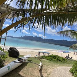 Bellows Field Beach Park