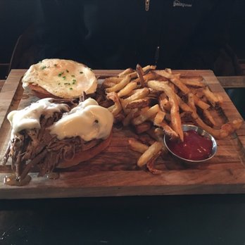Smith - Brisket Sandwich - Bars Near Me - Seattle, Washington