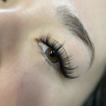Lash Bloom - Eyelash Service Near Me Lash Bloom - Eyelash Service Near Me