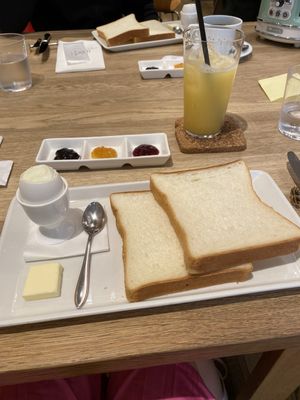 Centre The Bakery by null