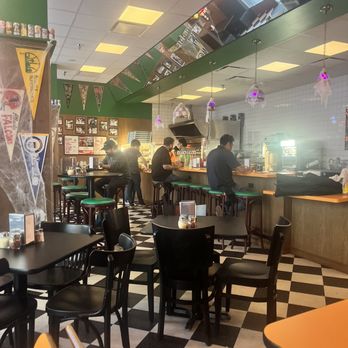 Leo's Hideout - Great environment - Pizza Near Me - San Antonio, Texas Leo's Hideout - Great environment - Pizza Near Me - San Antonio, Texas