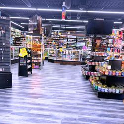 Tobacco Hut Vape - Fine Cigars - Hookah - Counter