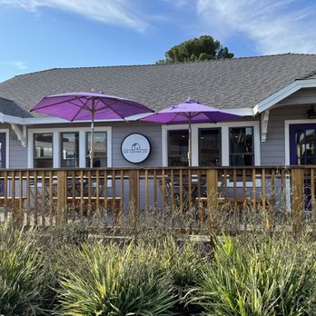 525 COFFEE CO. - The outside is so cute! They also have street parking :) - Coffee & Tea Near Me - Fullerton, California