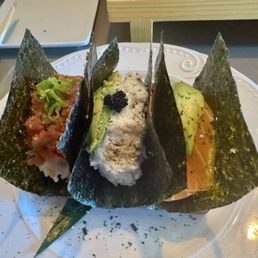 3 Hand Roll Special ! Fantastic!!! 3 Hand Roll Special ! Fantastic!!!