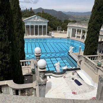 Hearst Castle - Tours Near Me - San Simeon, California