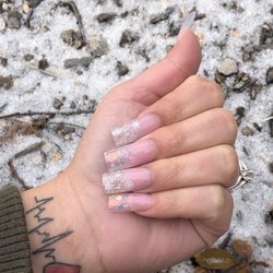 Adrianna’s Nails And Beauty